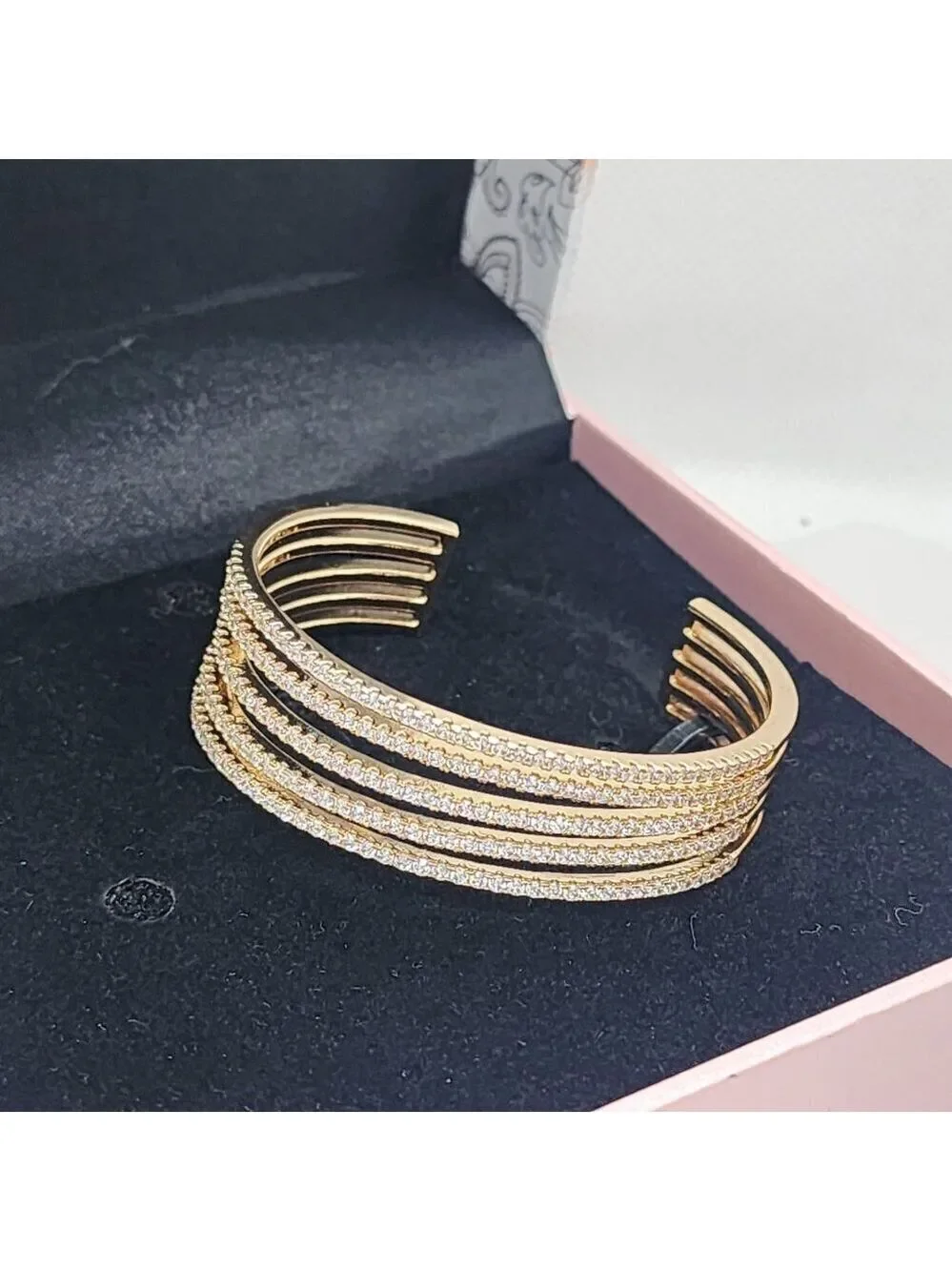 Brand New Cubic zirconia stones Bracelet